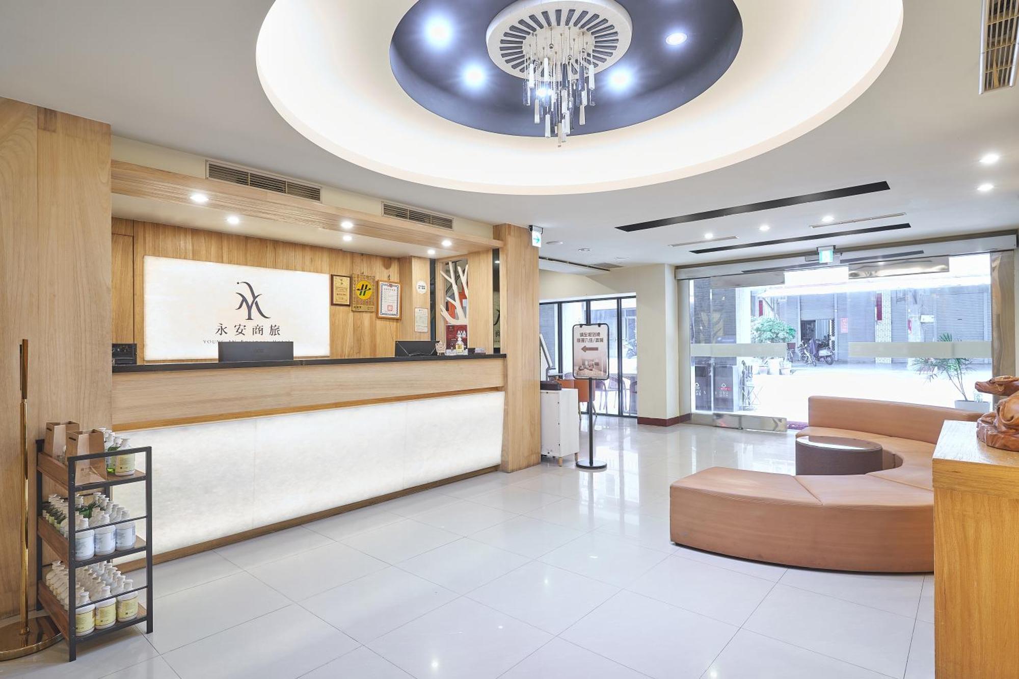 Yung An Business Hotel Dounan Exterior photo